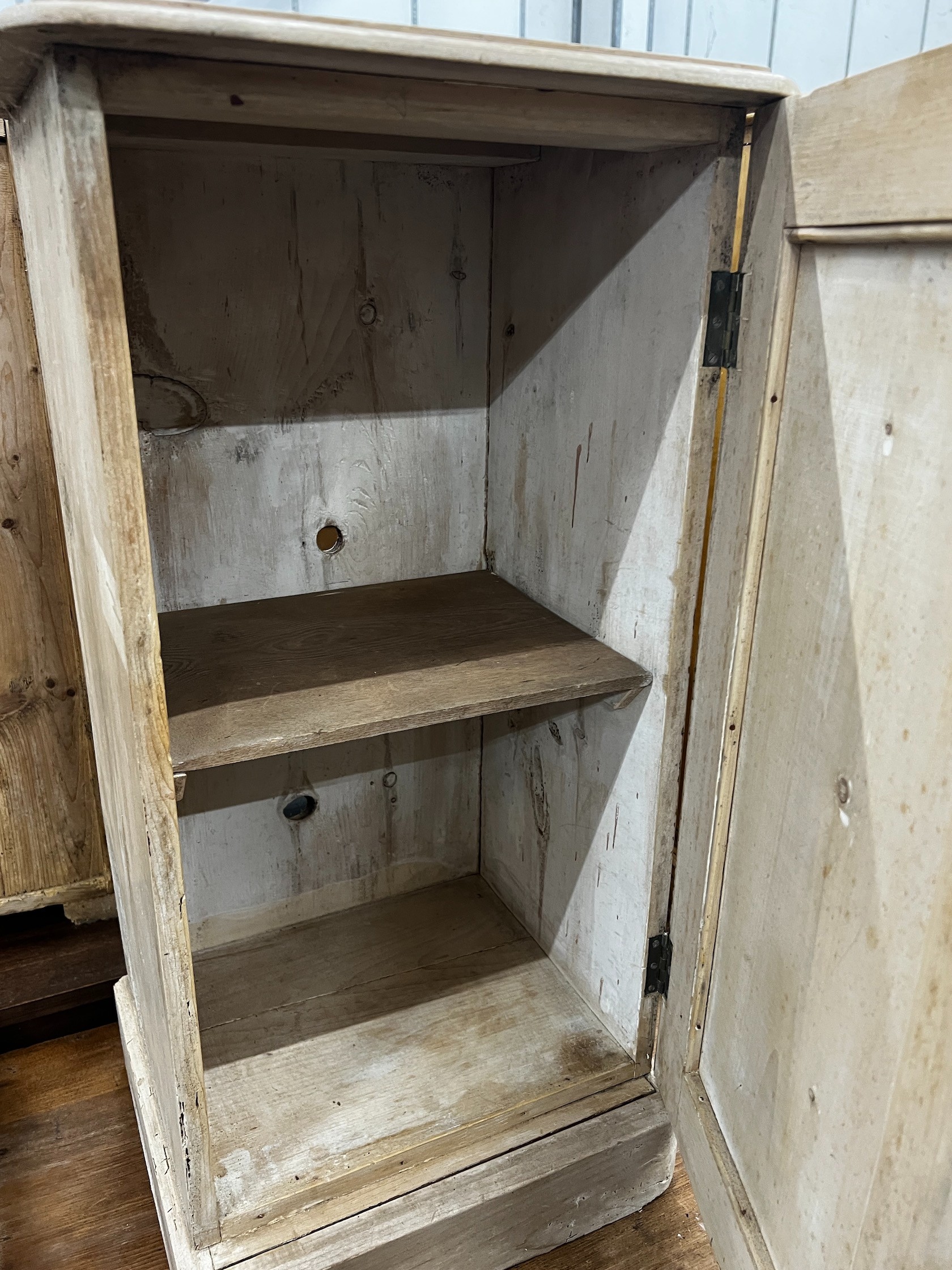 Two Victorian pine bedside cabinets, tallest 80cm